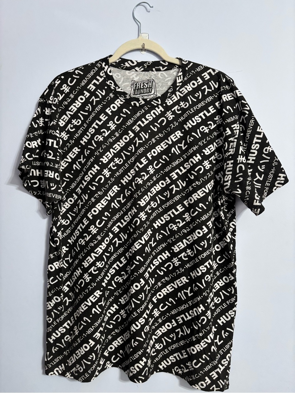 Fresh Laundry Men’s Black & White 'Hustle Forever' Graphic T-Shirt size XL